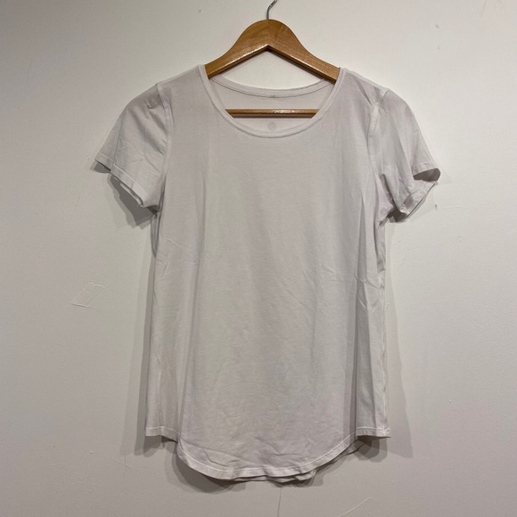 Lululemon White Crew Neck Stretchy Activewear T-Shirt Size Small - Picture 1 of 3
